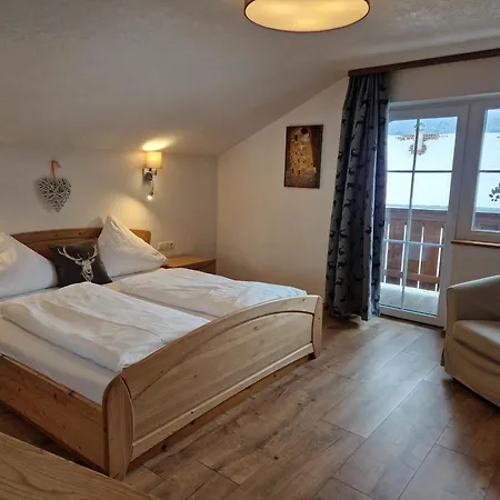 Aparthotel Alpenhof Waengle 3*