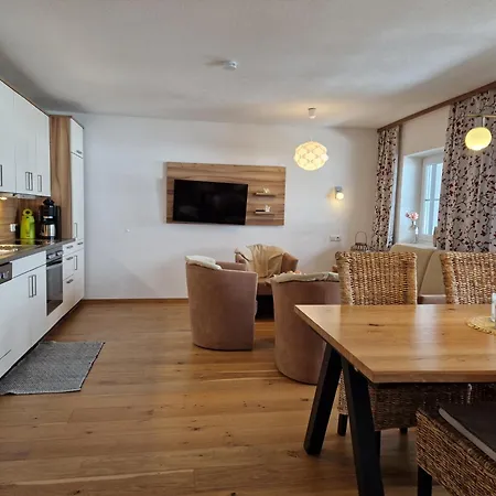 Alpenhof Waengle Aparthotel 3*