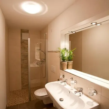 Aparthotel Alpenhof Waengle