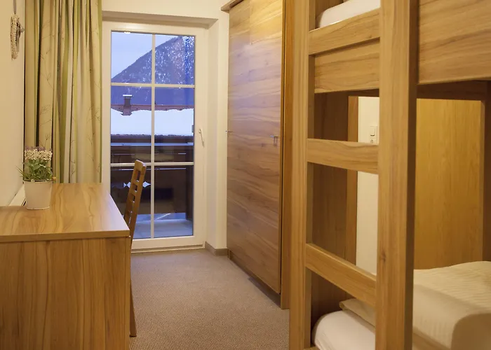 Alpenhof Waengle 公寓式酒店 罗伊特