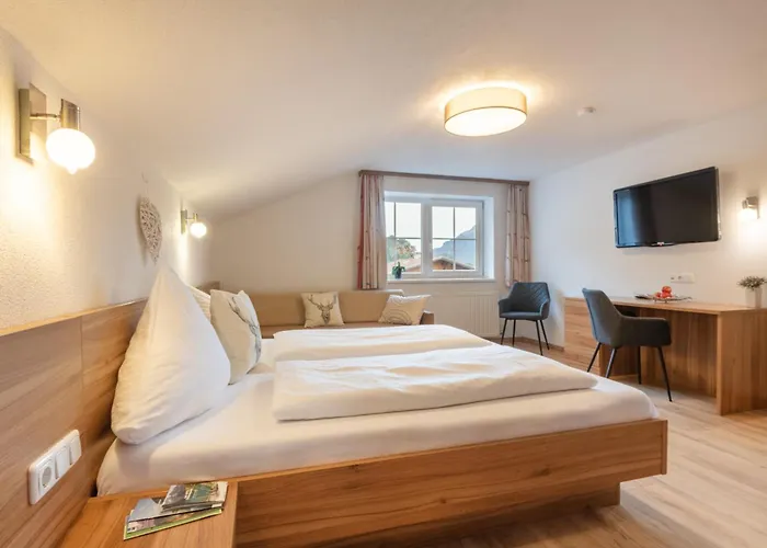 Alpenhof Waengle 公寓式酒店 4*