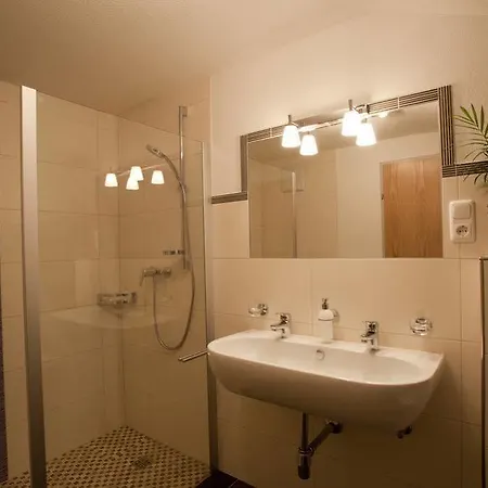 Alpenhof Waengle Apart-hotel Reutte